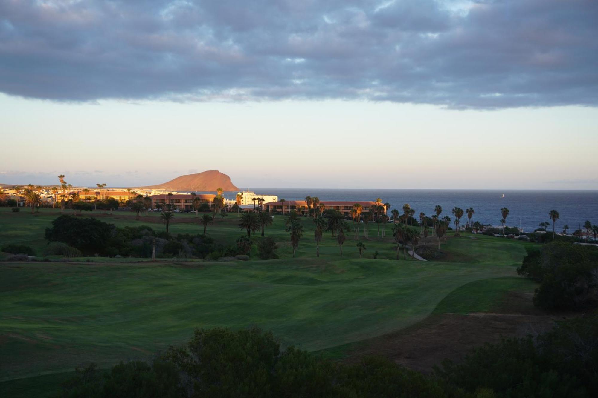 Golf Del Sur Apartment - Magnificent Panorama Of The Ocean, El Teide, And Montana Roja Сан Мигел де Абона Екстериор снимка