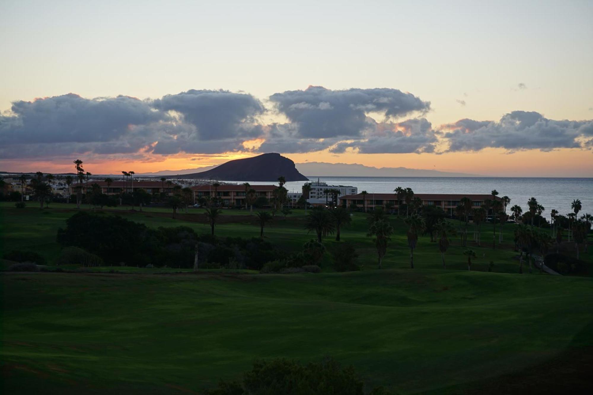 Golf Del Sur Apartment - Magnificent Panorama Of The Ocean, El Teide, And Montana Roja Сан Мигел де Абона Екстериор снимка
